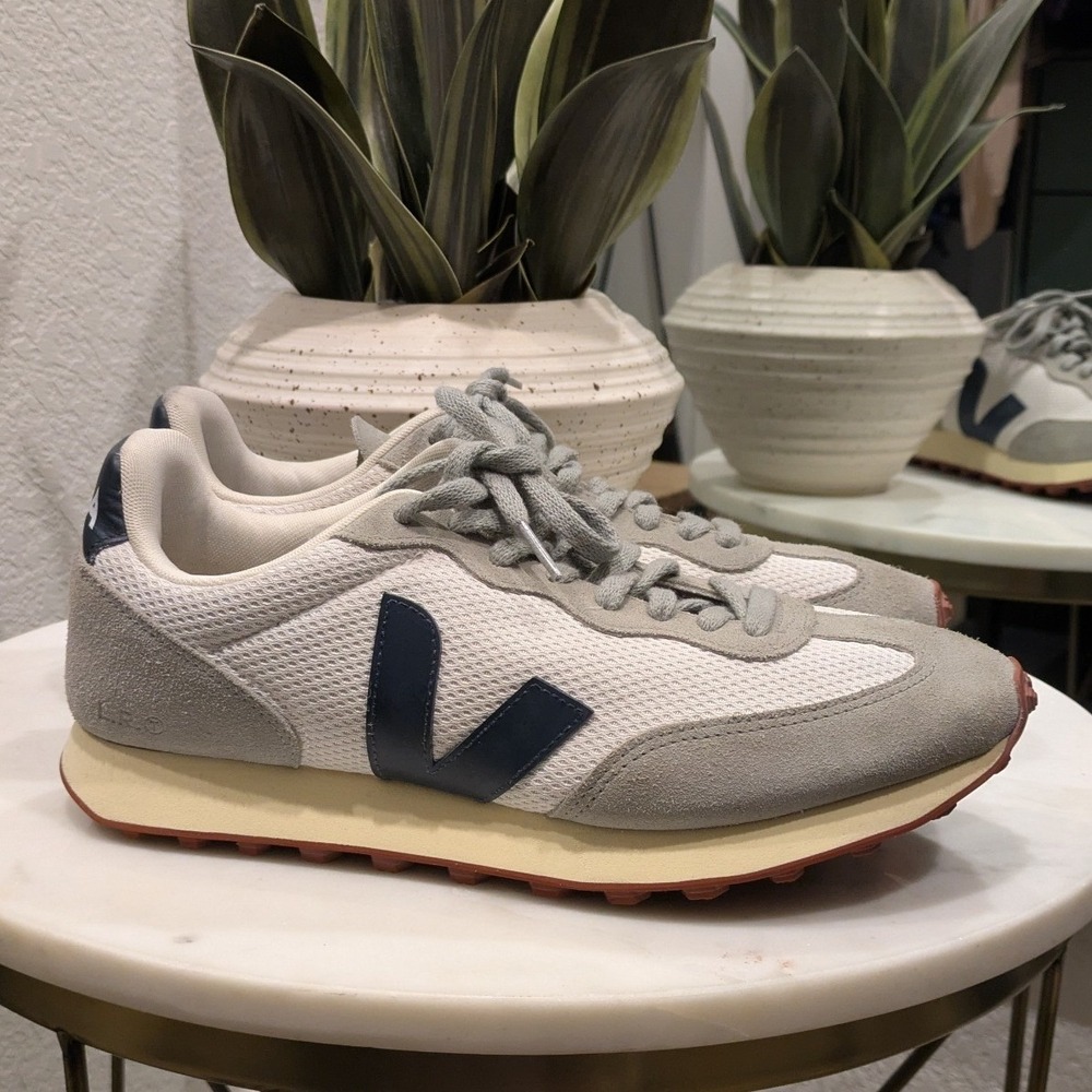 Veja Rio Branco Alveomesh Sneakers Men's 10 Gravel Nautico Retro Runner Low Top